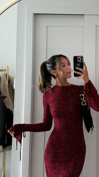 Sofia M., 27